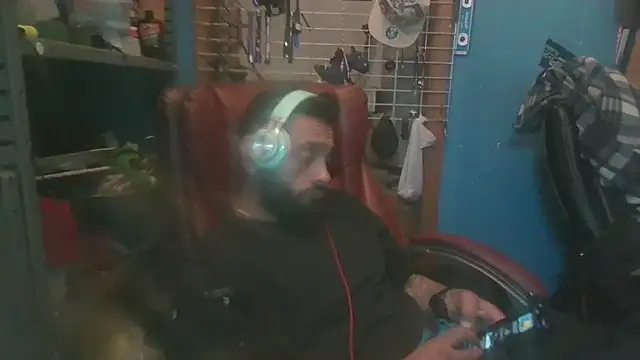 Snapshot of C8L3U chatting on February 16, 4:20 am C8L3U online show from February 16, 4:20 am