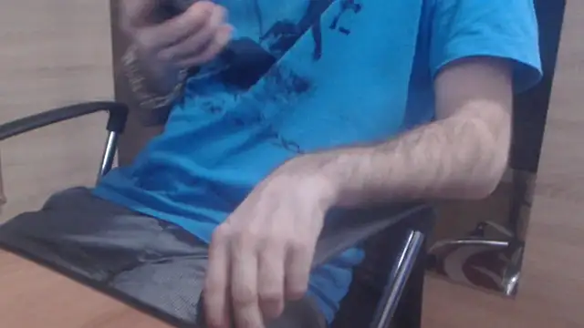 uncutguy01 online show from January 9, 2:07 pm