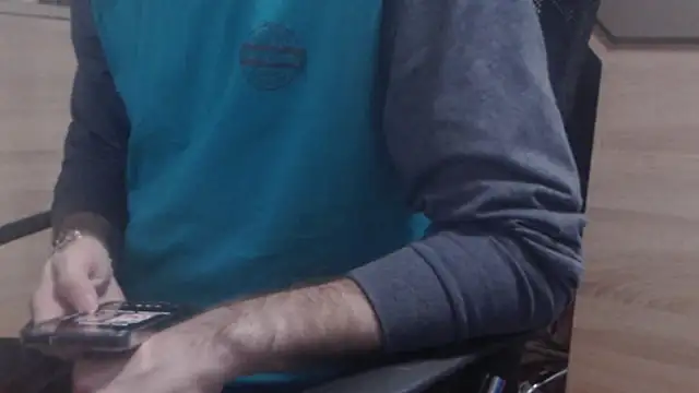 uncutguy01 online show from January 13, 6:27 am