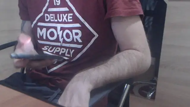 uncutguy01 online show from January 16, 1:25 pm