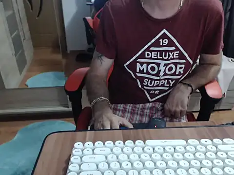 uncutguy01 online show from September 10, 5:40 am