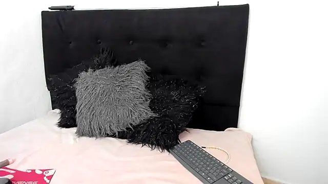 LinaBrowm online show from September 21, 1:13 pm