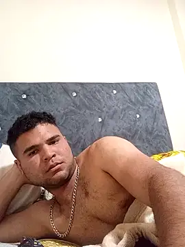 PITBuk 708 online show from December 14, 2:17 am