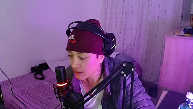 jhonny track online show from February 5, 4:06 am