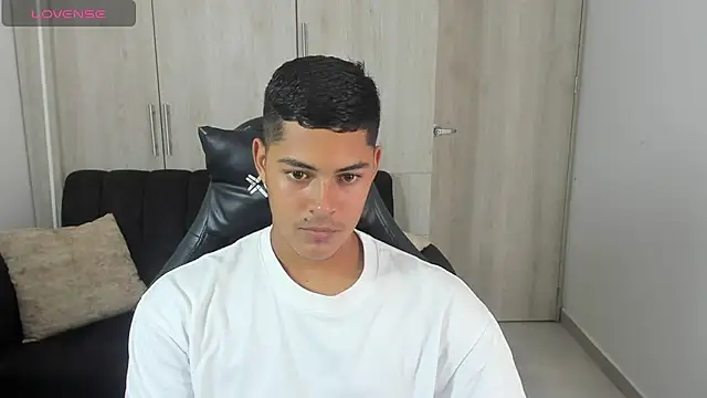 Iamdylan777 online show from October 15, 3:23 pm