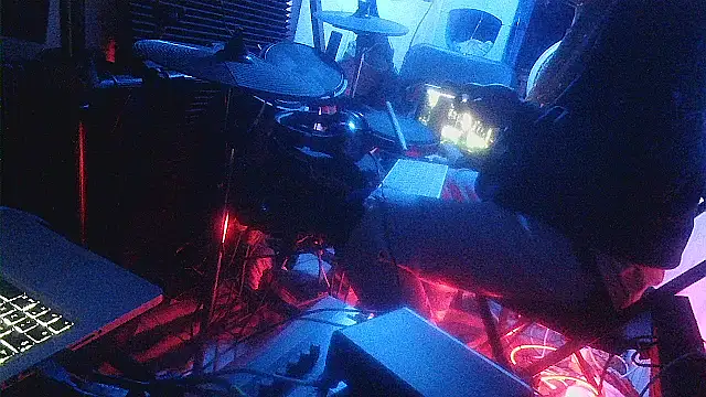 Mrmoujo online show from November 18, 7:57 am