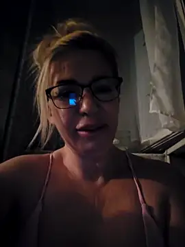 BriannaEllams online show from May 31, 7:26 pm