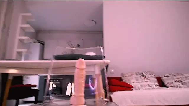 oxxxy    online show from January 29, 7:46 am