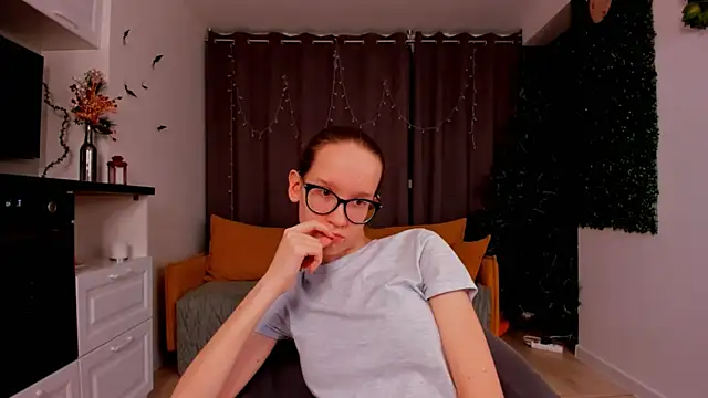 BettyBrowni online show from January 17, 1:15 am