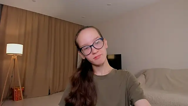 BettyBrowni online show from October 1, 4:13 pm