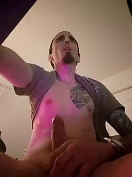 Snapshot of _kiiing_ chatting on February 20, 12:30 am kiiing online show from February 20, 12:30 am