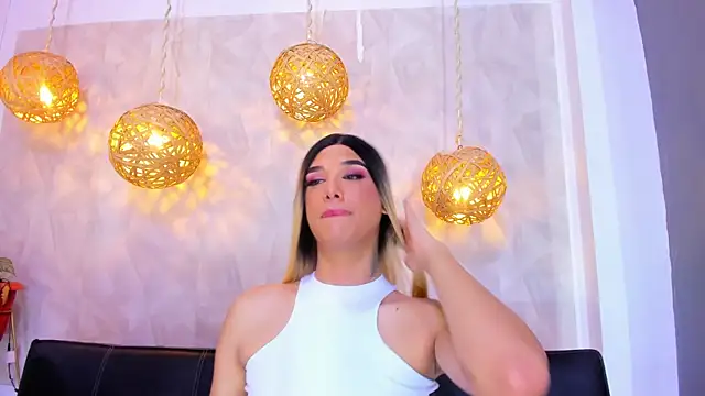 victoria aleia  online show from December 24, 10:39 pm