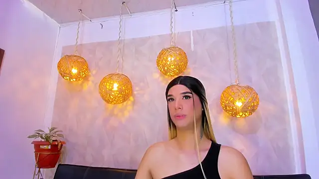 victoria aleia  online show from January 4, 7:02 pm