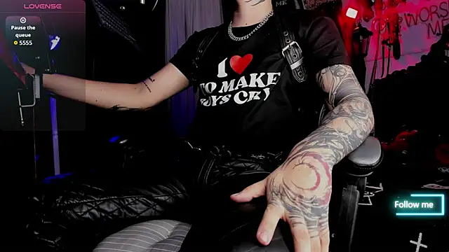 allanhurtss online show from October 5, 3:05 am