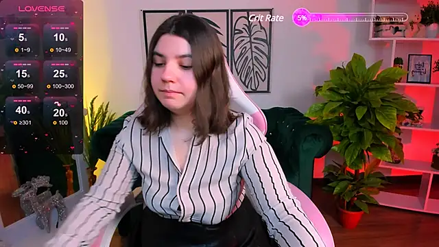 Viola  Shy online show from January 21, 9:15 pm