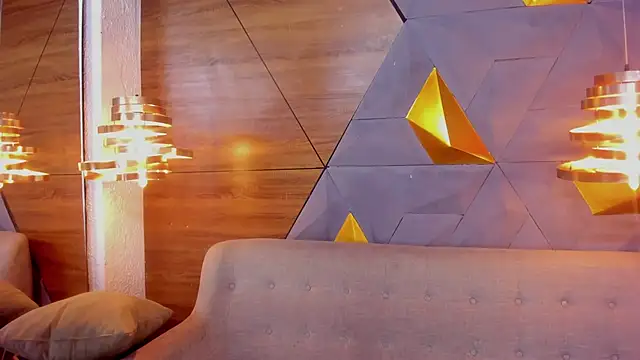 Snapshot of sarah_banks1 chatting on January 3, 7:07 pm sarah banks1 online show from January 3, 7:07 pm