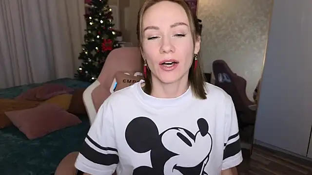 Snapshot of VeronicaRoss chatting on December 14, 1:27 pm VeronicaRoss online show from December 14, 1:27 pm
