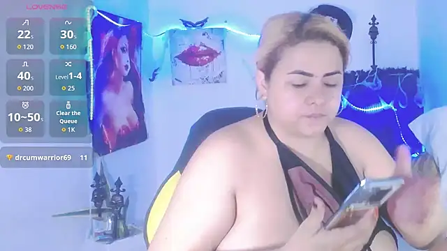 Snapshot of Charlotte_mh chatting on October 19, 12:17 pm Charlotte mh online show from October 19, 12:17 pm