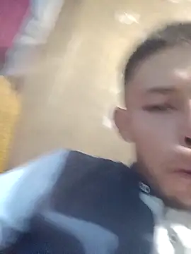 Snapshot of Leonul chatting on October 15, 5:51 am Leonul online show from October 15, 5:51 am