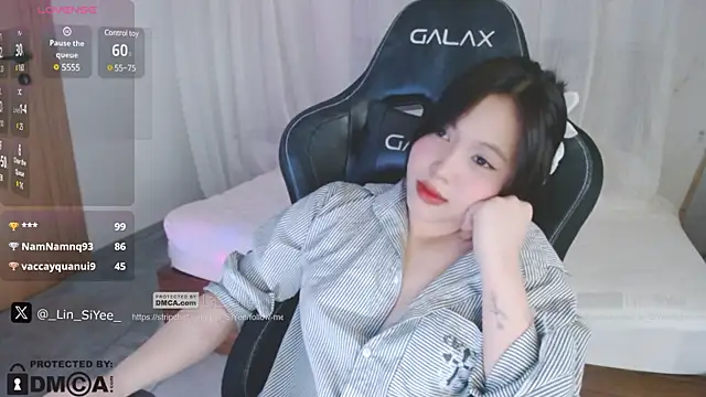 Lin SiYee online show from January 2, 4:02 pm