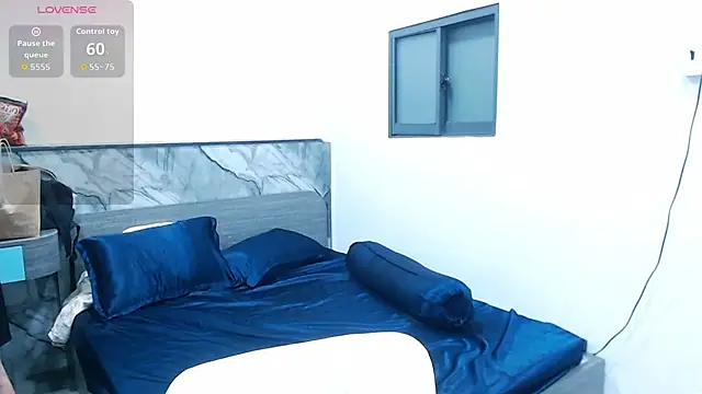 Lin SiYee online show from November 5, 1:00 pm