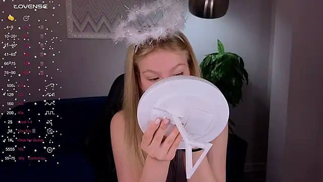 Sarra Cooper online show from January 20, 1:18 am