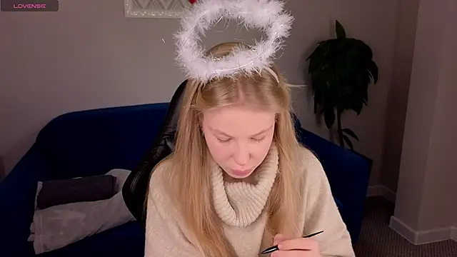 Sarra Cooper online show from February 19, 1:18 am