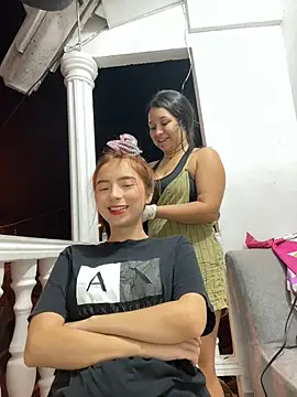 Snapshot of Pretty_Isadora chatting on January 14, 12:43 am Pretty Isadora online show from January 14, 12:43 am