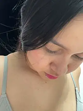 Snapshot of Pretty_Isadora chatting on January 19, 12:38 am Pretty Isadora online show from January 19, 12:38 am