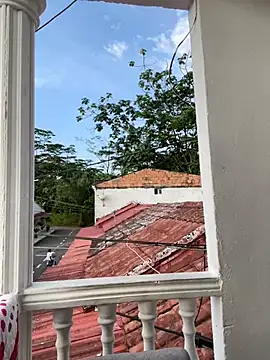 Snapshot of Pretty_Isadora chatting on February 7, 9:48 pm Pretty Isadora online show from February 7, 9:48 pm