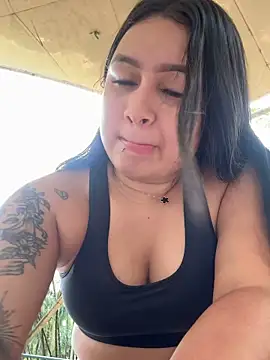 Snapshot of Pretty_Isadora chatting on October 29, 7:04 pm Pretty Isadora online show from October 29, 7:04 pm