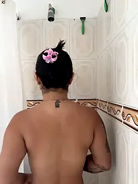 Snapshot of Pretty_Isadora chatting on November 25, 6:19 pm Pretty Isadora online show from November 25, 6:19 pm