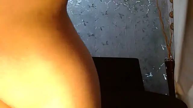 Samantabrown  online show from October 11, 11:31 am