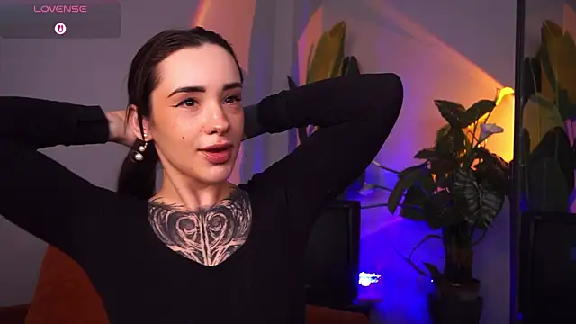 Snapshot of EvaCanton chatting on March 15, 2:06 am EvaCanton online show from March 15, 2:06 am