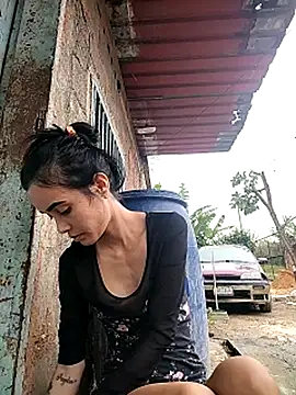 The-quee22 online show from October 3, 9:12 pm