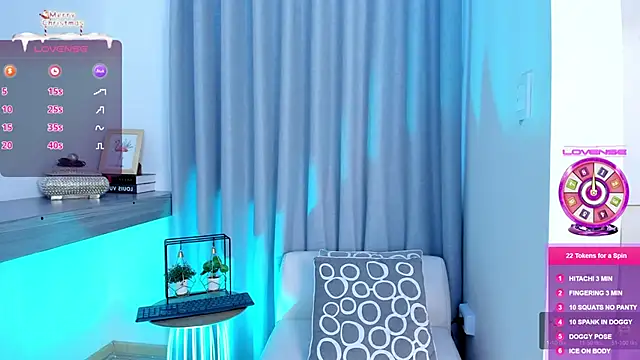 Snapshot of Lucyortiz_ chatting on December 17, 10:22 pm Lucyortiz online show from December 17, 10:22 pm