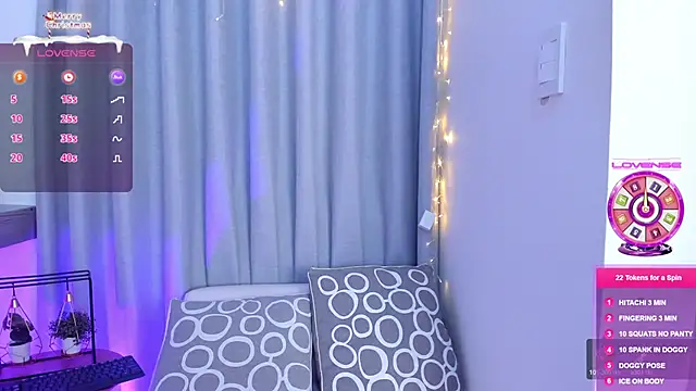 Snapshot of Lucyortiz_ chatting on December 24, 11:28 am Lucyortiz online show from December 24, 11:28 am