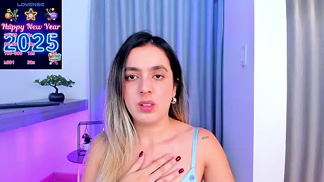 Snapshot of Lucyortiz_ chatting on January 11, 4:25 pm Lucyortiz online show from January 11, 4:25 pm