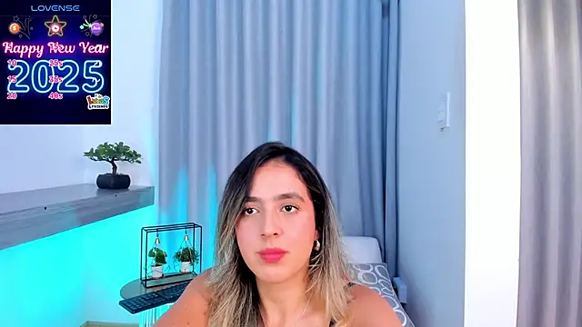 Snapshot of Lucyortiz_ chatting on January 20, 6:53 pm Lucyortiz online show from January 20, 6:53 pm