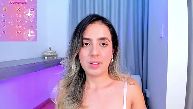 Snapshot of Lucyortiz_ chatting on February 3, 9:50 pm Lucyortiz online show from February 3, 9:50 pm