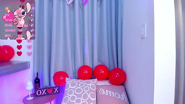 Snapshot of Lucyortiz_ chatting on February 14, 5:03 pm Lucyortiz online show from February 14, 5:03 pm