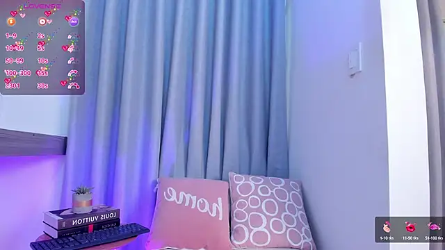 Snapshot of Lucyortiz_ chatting on March 17, 10:17 pm Lucyortiz online show from March 17, 10:17 pm