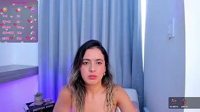 Snapshot of Lucyortiz_ chatting on March 18, 7:31 pm Lucyortiz online show from March 18, 7:31 pm