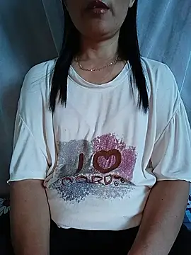 Snapshot of Asian_girl13 chatting on July 24, 2:09 am Asian girl13 online show from July 24, 2:09 am