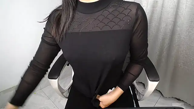 Lunobaby 204 online show from January 6, 1:20 am