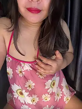 --Lyly-- online show from July 22, 9:50 pm