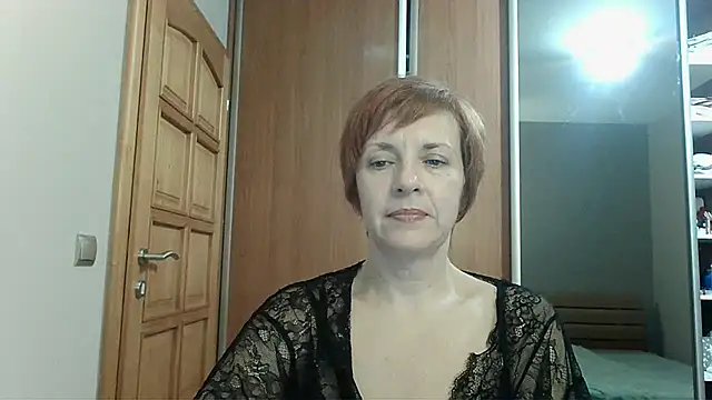 Snapshot of LoraLoraMay chatting on February 4, 5:08 pm LoraLoraMay online show from February 4, 5:08 pm