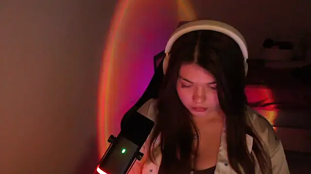 helengilmor online show from March 10, 5:29 pm