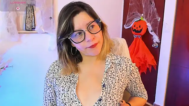 Snapshot of Chanelll_Taylorr_ chatting on October 27, 11:58 am Chanelll Taylorr online show from October 27, 11:58 am