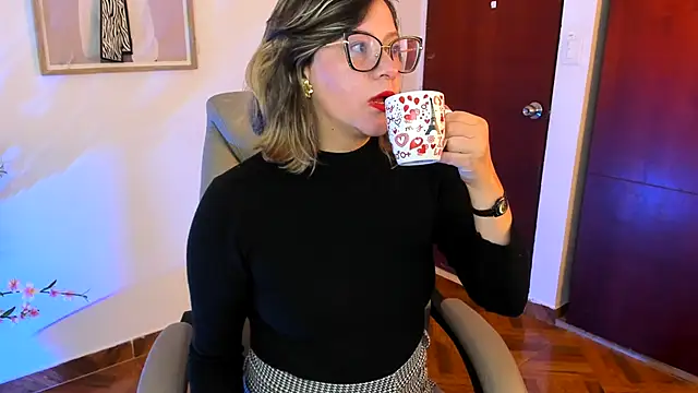 Snapshot of Chanelll_Taylorr_ chatting on November 12, 9:21 am Chanelll Taylorr online show from November 12, 9:21 am